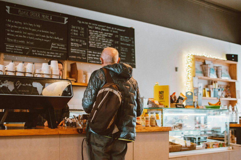 UK coffee shop counter accepting card payments to prevent chargebacks and payment disputes